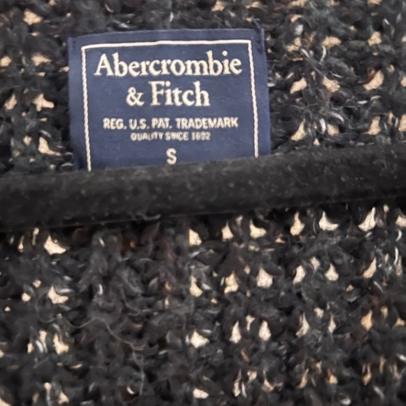 Abercrombie & Fitch cardigan size S - Picture 2 of 2
